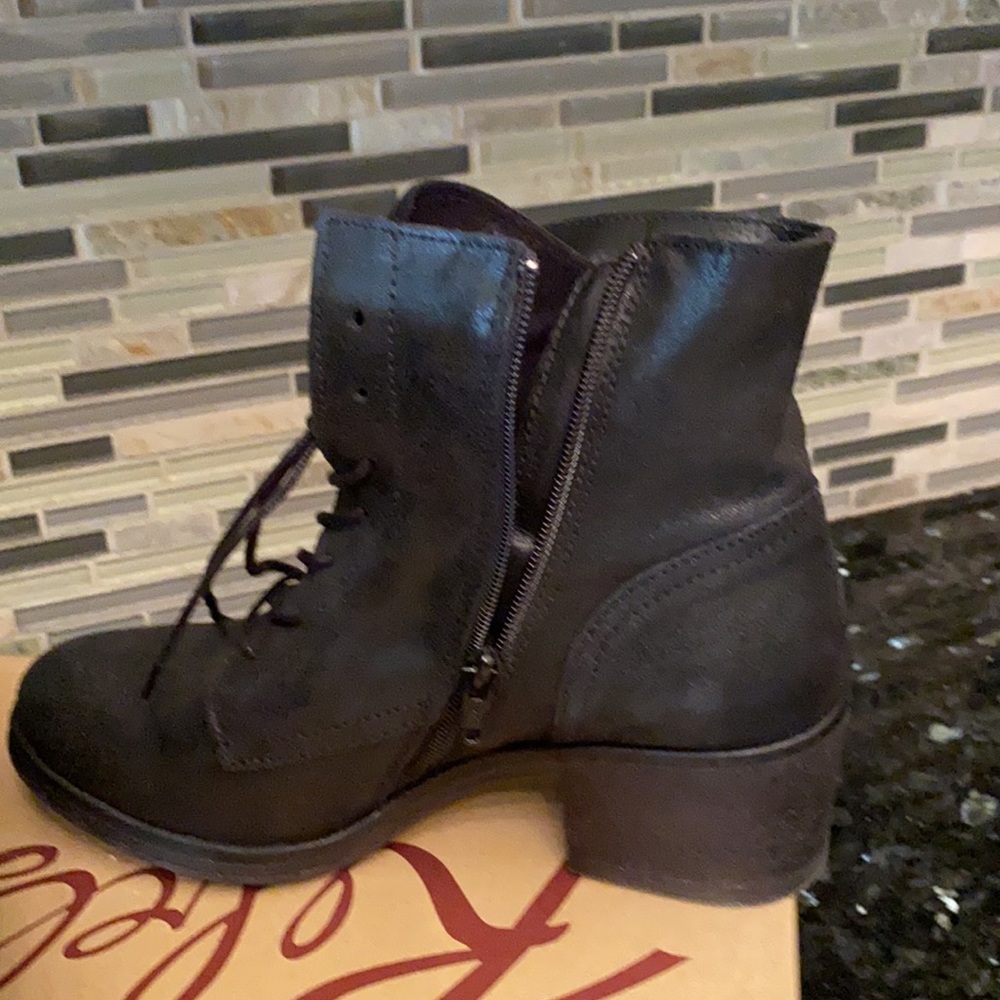 Booties - Picture 4 of 4